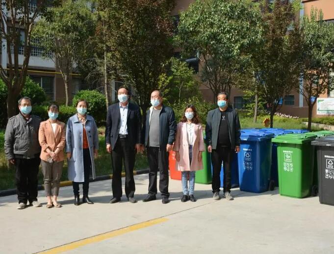 捐助糖心VLOG软件分類設備，推動家園環境改善